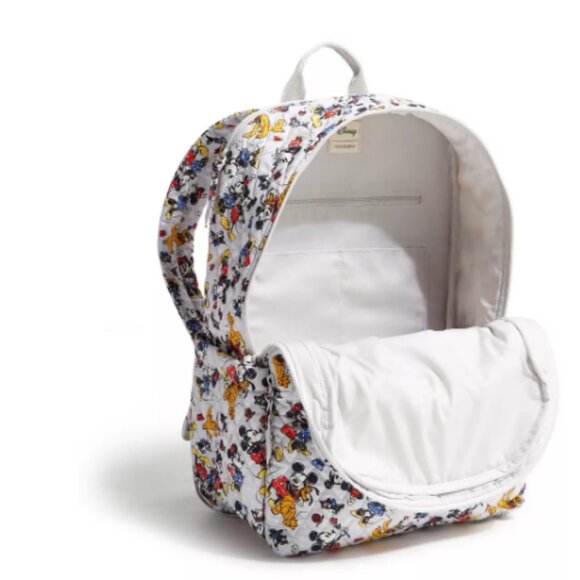 Vera Bradley Disney Essential Large Backpack in Mickey Mouse Family Fun NWT - Picture 2 of 3